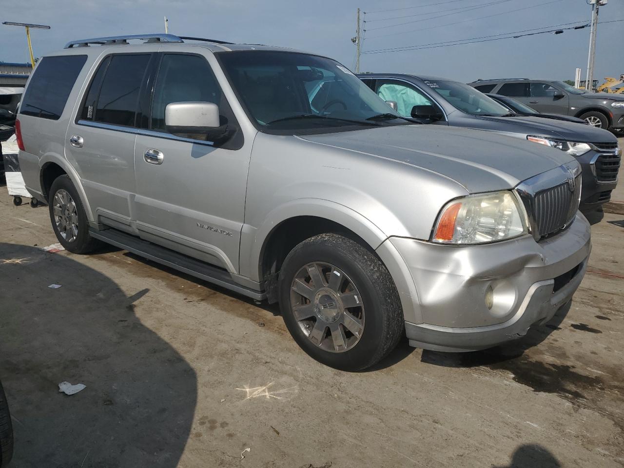 Photo 3 VIN: 5LMFU28R24LJ27634 - LINCOLN NAVIGATOR 