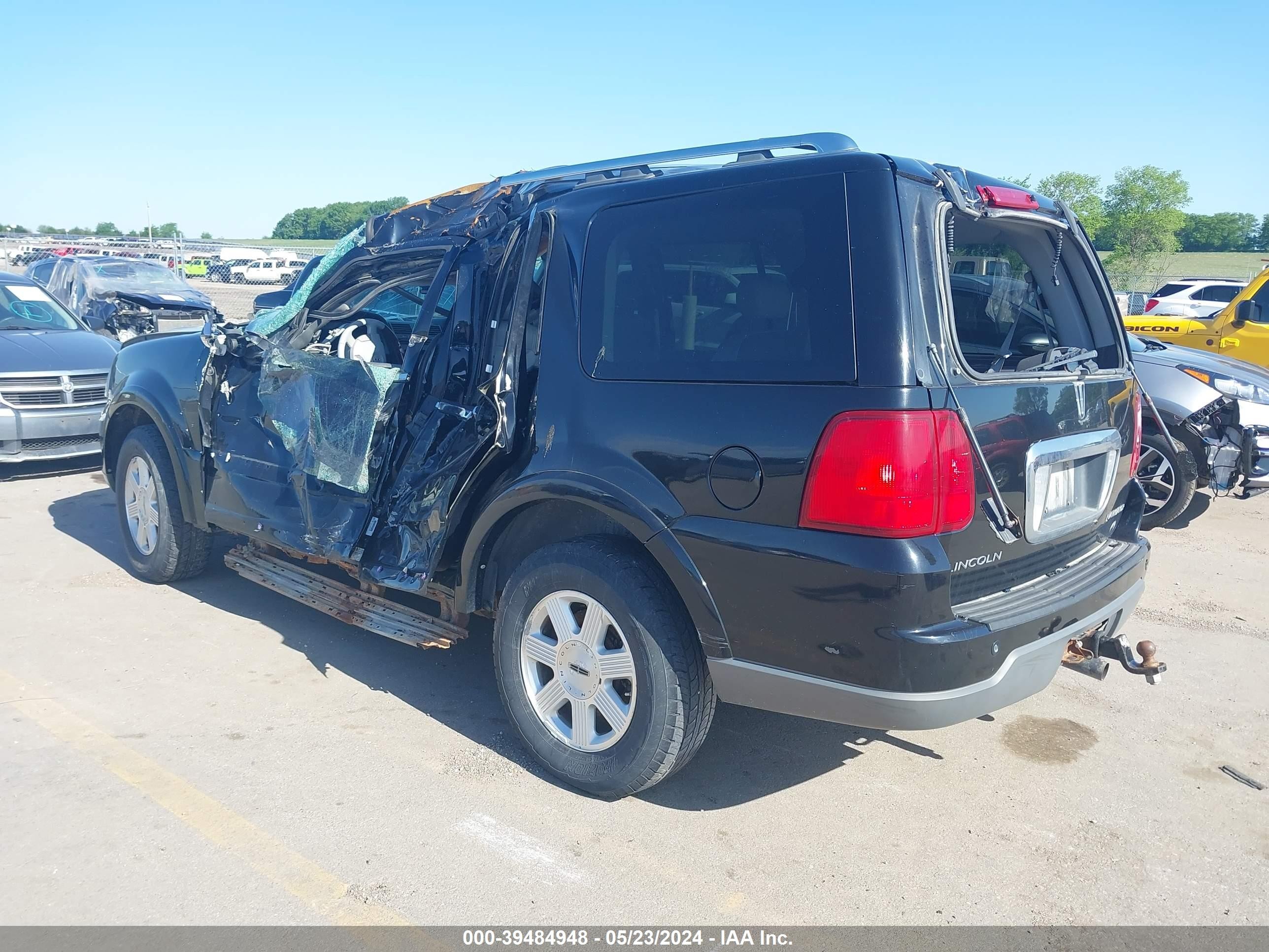 Photo 2 VIN: 5LMFU28R24LJ27987 - LINCOLN NAVIGATOR 