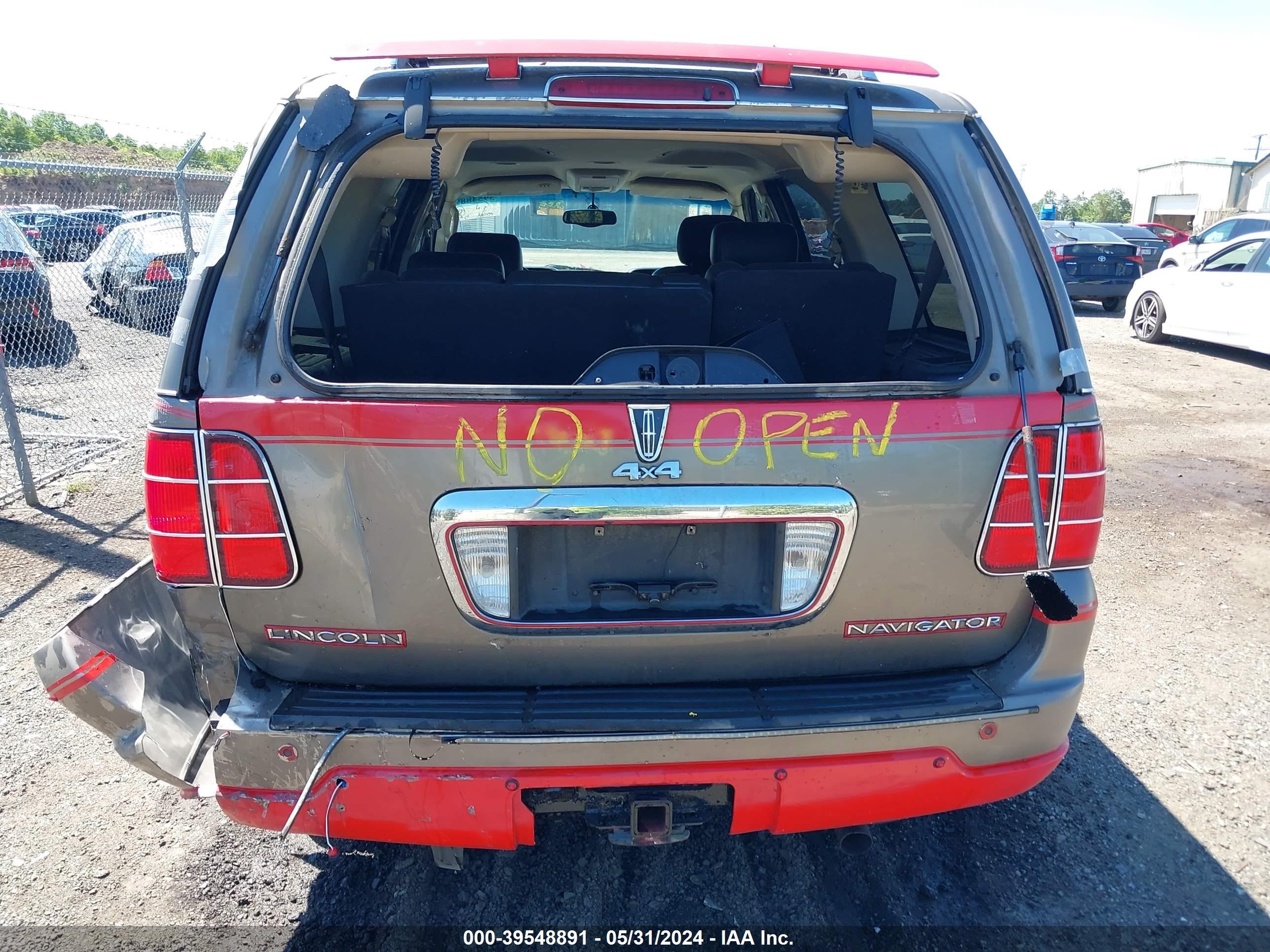 Photo 15 VIN: 5LMFU28R43LJ06136 - LINCOLN NAVIGATOR 