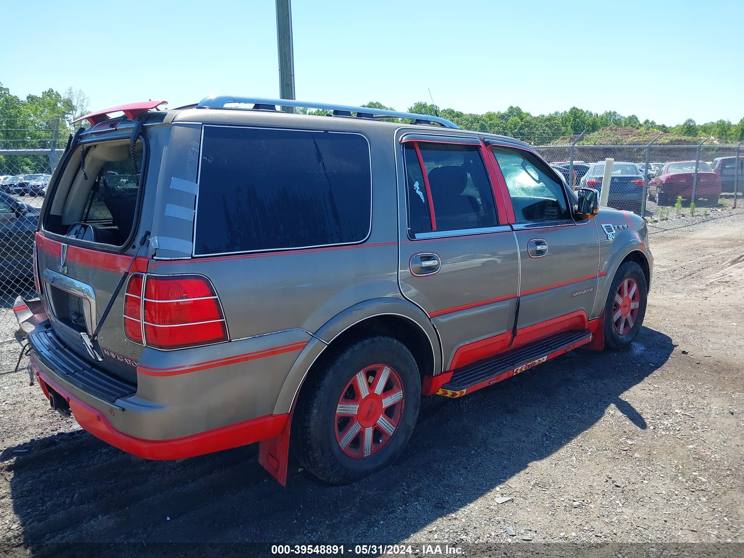 Photo 3 VIN: 5LMFU28R43LJ06136 - LINCOLN NAVIGATOR 