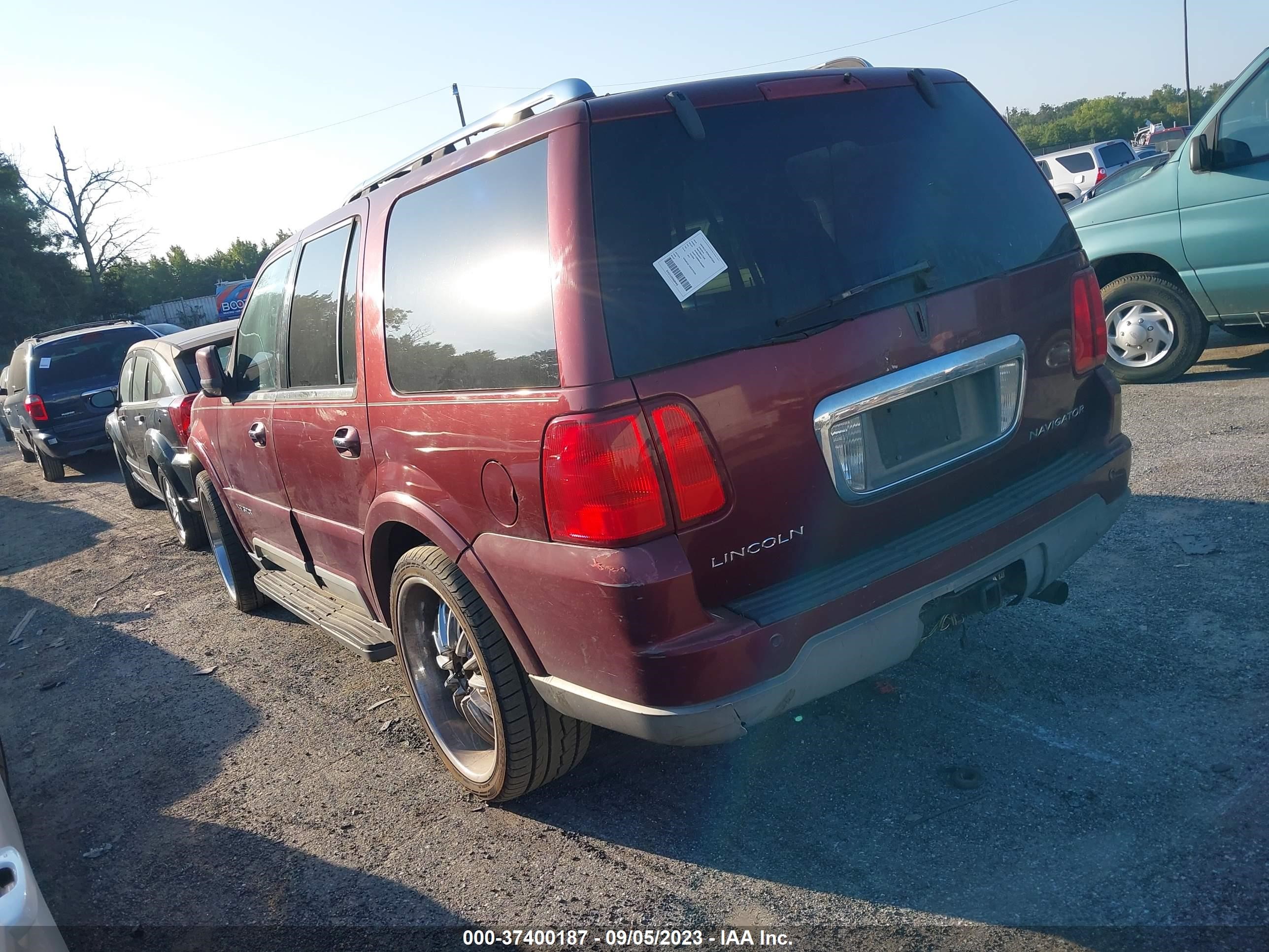 Photo 2 VIN: 5LMFU28R64L006897 - LINCOLN NAVIGATOR 