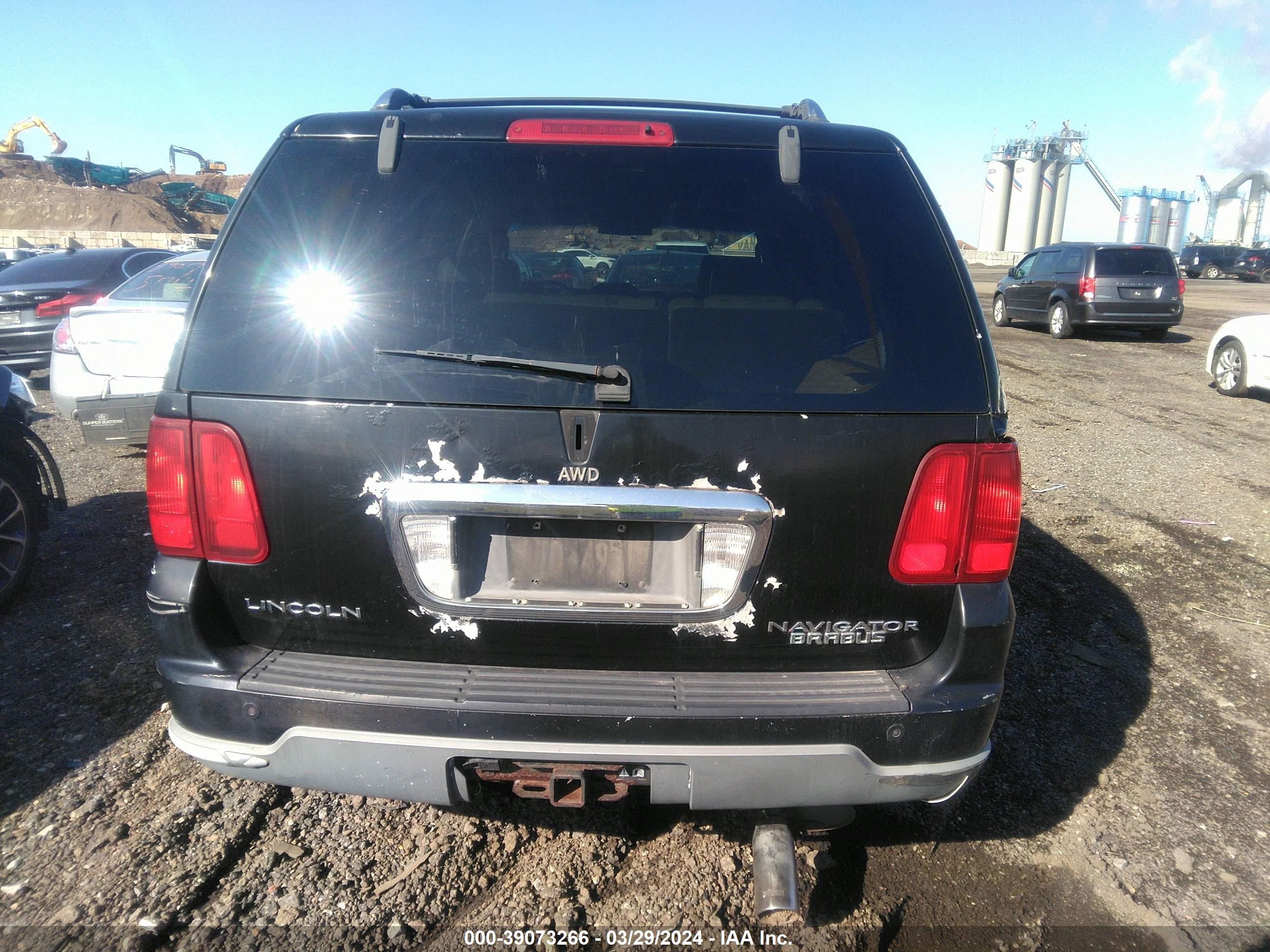 Photo 15 VIN: 5LMFU28R74LJ15026 - LINCOLN NAVIGATOR 