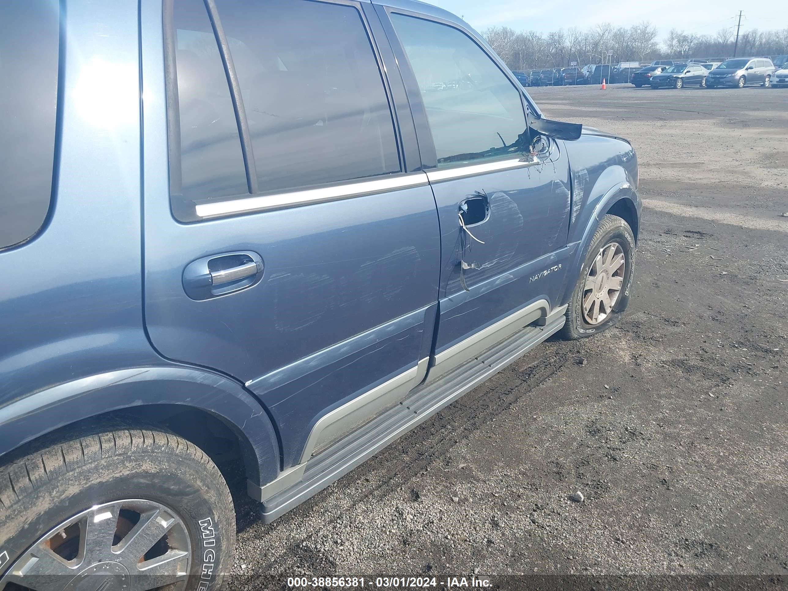 Photo 5 VIN: 5LMFU28R94LJ02648 - LINCOLN NAVIGATOR 