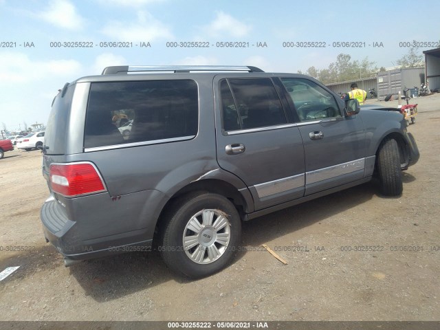 Photo 3 VIN: 5LMJJ2H50AEJ03655 - LINCOLN NAVIGATOR 