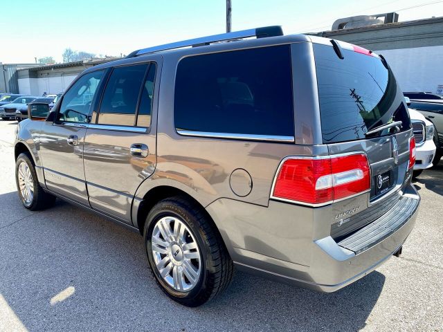 Photo 3 VIN: 5LMJJ2H50EEL05322 - LINCOLN NAVIGATOR 