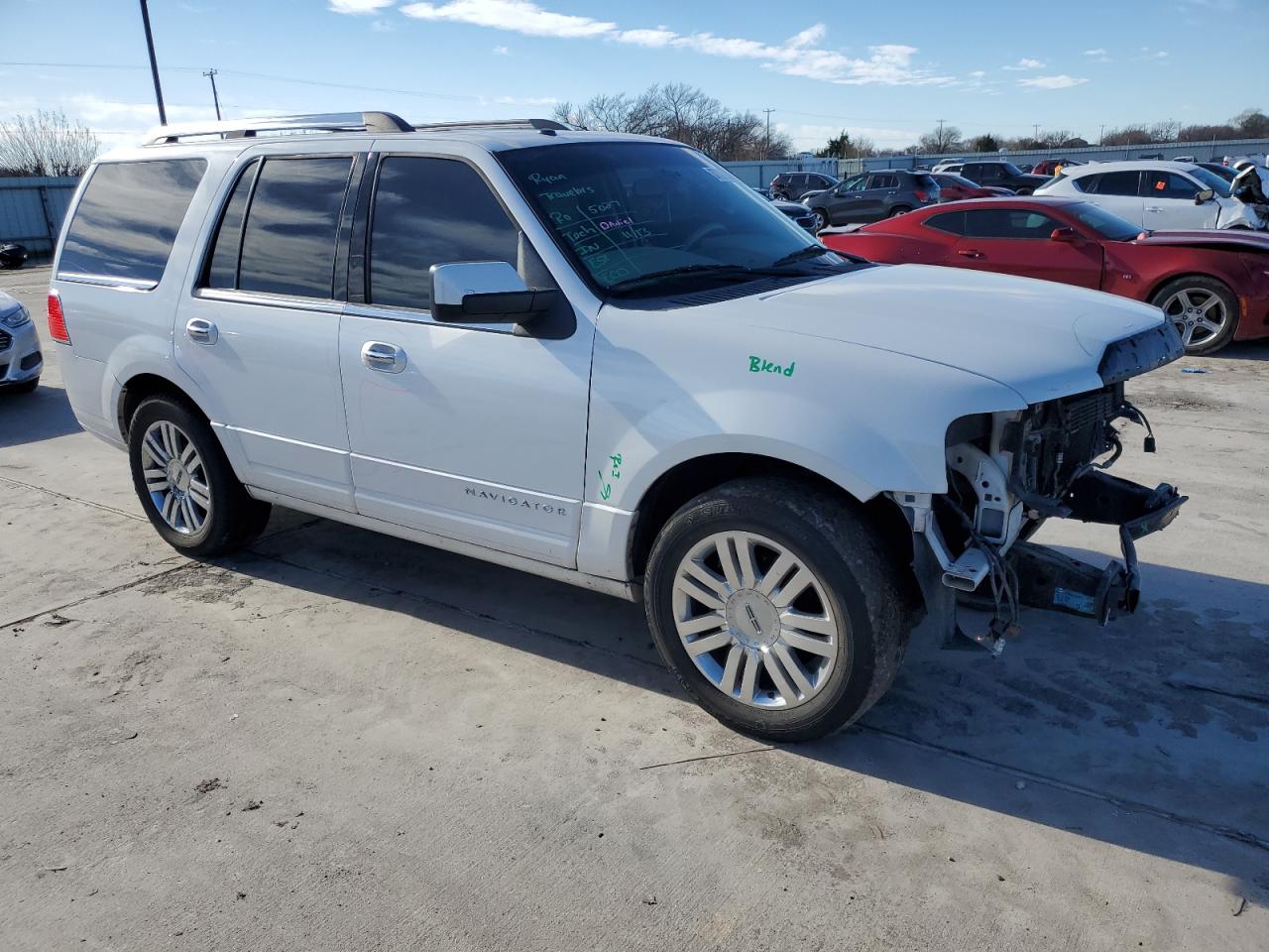 Photo 3 VIN: 5LMJJ2H50EEL08186 - LINCOLN NAVIGATOR 