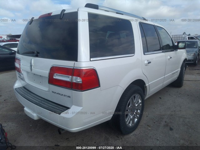 Photo 3 VIN: 5LMJJ2H51BEJ06209 - LINCOLN NAVIGATOR 