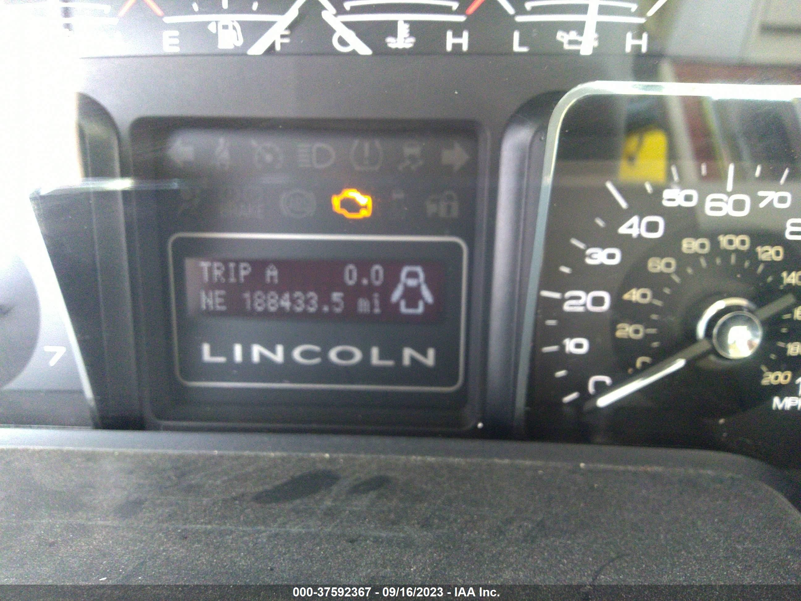 Photo 6 VIN: 5LMJJ2H52CEL09109 - LINCOLN NAVIGATOR 