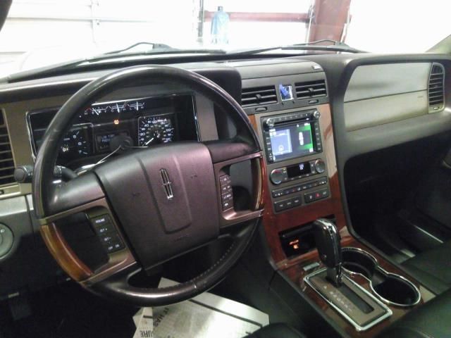 Photo 6 VIN: 5LMJJ2H52DEL09029 - LINCOLN NAVIGATOR 