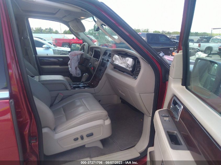 Photo 4 VIN: 5LMJJ2H52EEL03832 - LINCOLN NAVIGATOR 