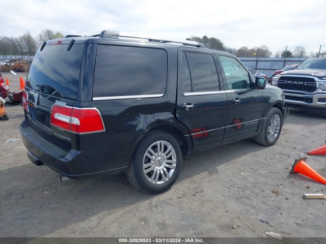 Photo 3 VIN: 5LMJJ2H53AEJ04105 - LINCOLN NAVIGATOR 