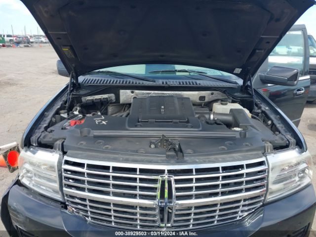 Photo 9 VIN: 5LMJJ2H53AEJ04105 - LINCOLN NAVIGATOR 