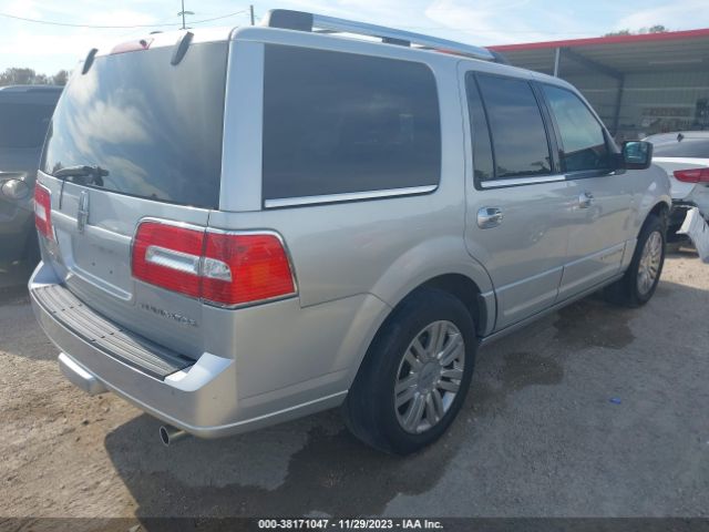 Photo 3 VIN: 5LMJJ2H53DEL08195 - LINCOLN NAVIGATOR 