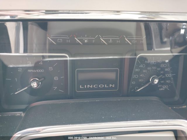 Photo 6 VIN: 5LMJJ2H54AEJ04016 - LINCOLN NAVIGATOR 