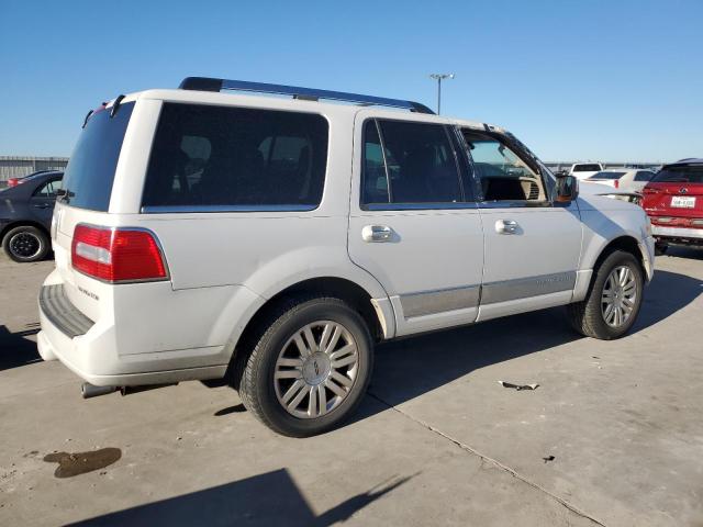 Photo 2 VIN: 5LMJJ2H54BEJ07080 - LINCOLN NAVIGATOR 