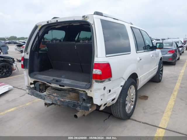 Photo 3 VIN: 5LMJJ2H54BEJ08343 - LINCOLN NAVIGATOR 