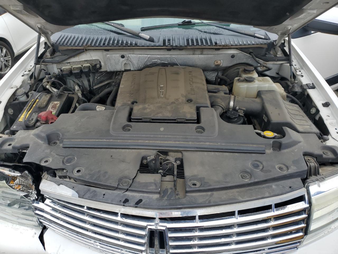 Photo 9 VIN: 5LMJJ2H54CEL02193 - LINCOLN NAVIGATOR 