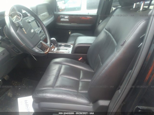 Photo 4 VIN: 5LMJJ2H54DEL03121 - LINCOLN NAVIGATOR 