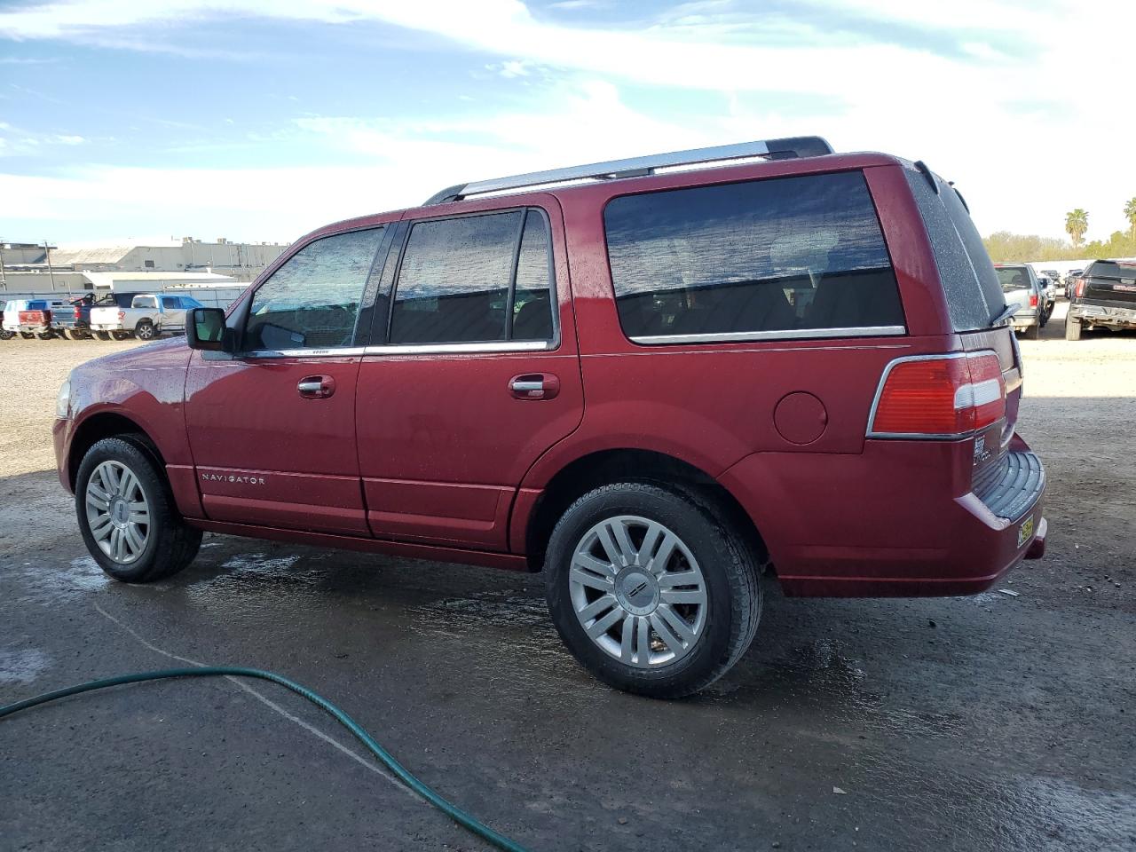 Photo 1 VIN: 5LMJJ2H54DEL04995 - LINCOLN NAVIGATOR 