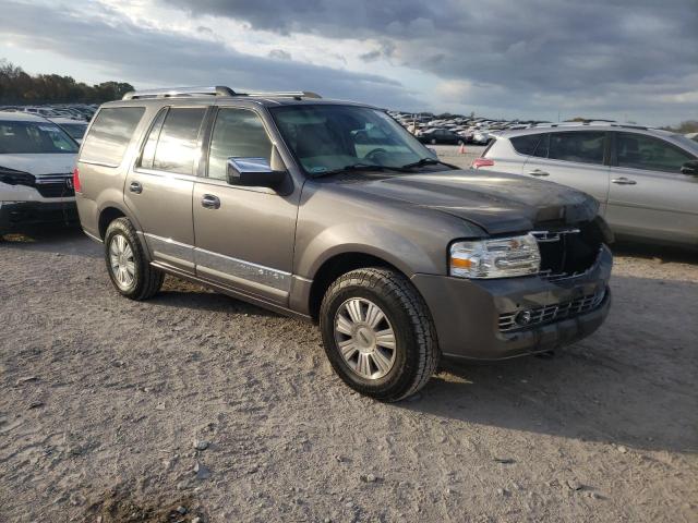 Photo 3 VIN: 5LMJJ2H54EEL00513 - LINCOLN NAVIGATOR 