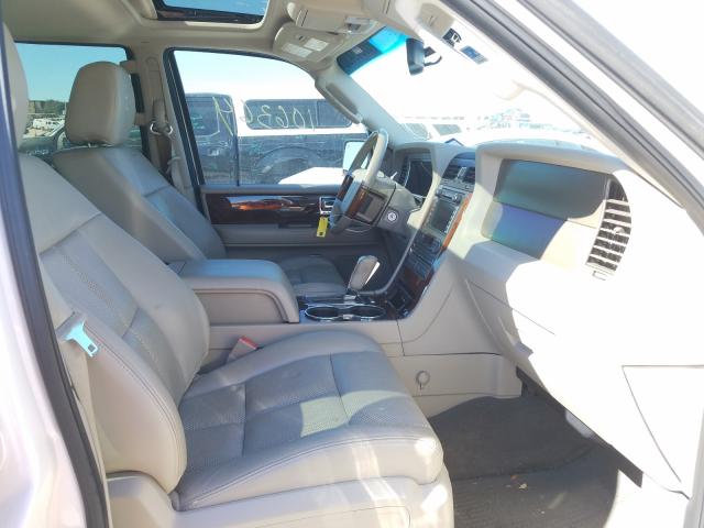 Photo 4 VIN: 5LMJJ2H55BEJ03703 - LINCOLN NAVIGATOR 