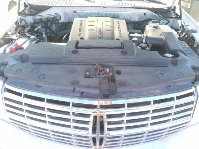 Photo 6 VIN: 5LMJJ2H55BEJ03703 - LINCOLN NAVIGATOR 