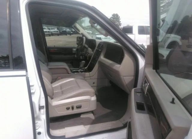 Photo 4 VIN: 5LMJJ2H55CEL02798 - LINCOLN NAVIGATOR 