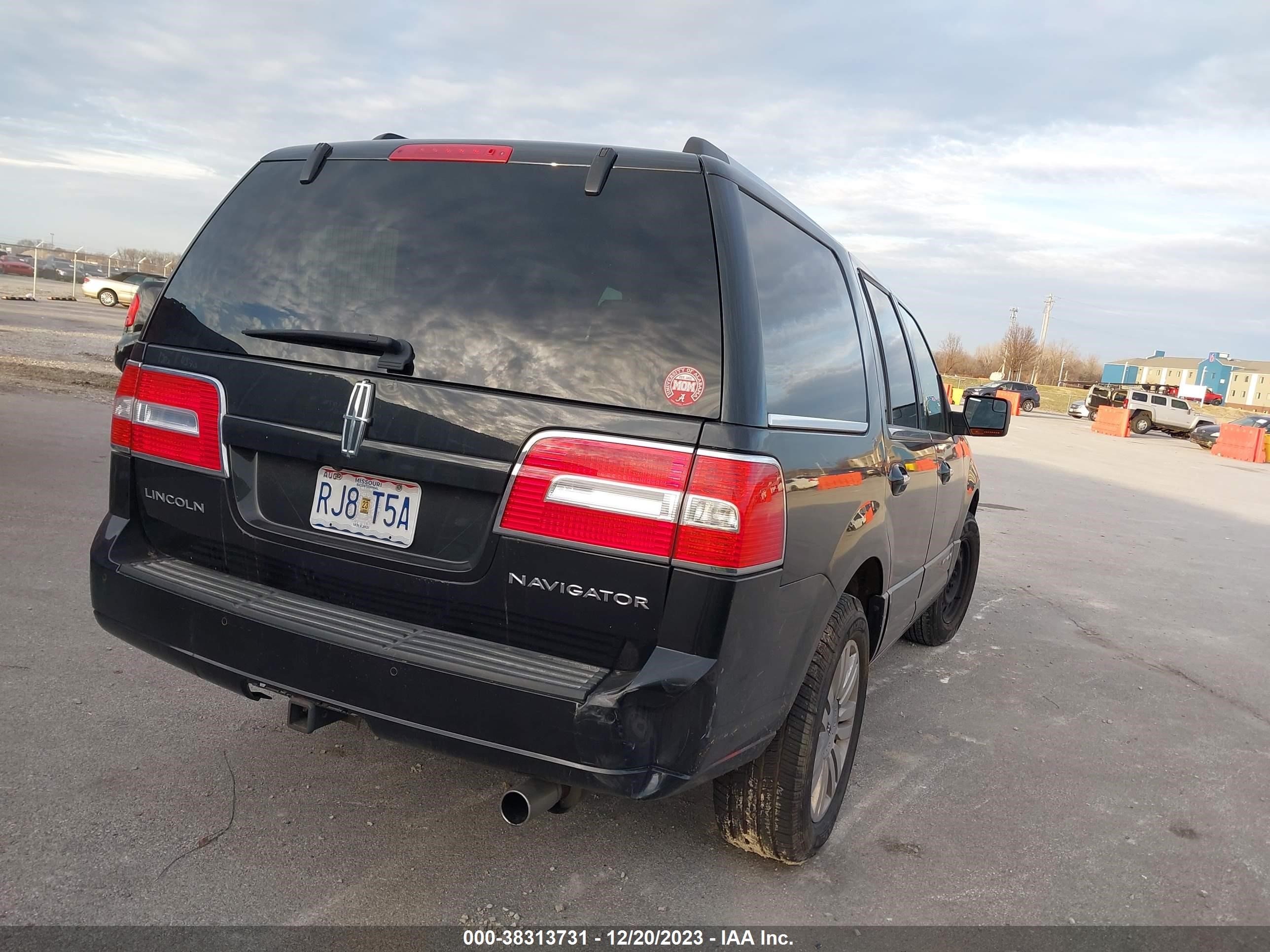 Photo 3 VIN: 5LMJJ2H55DEL05024 - LINCOLN NAVIGATOR 