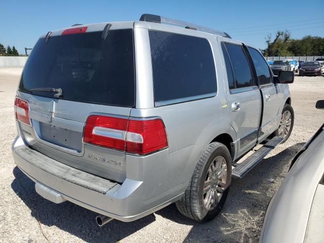 Photo 2 VIN: 5LMJJ2H56AEJ07421 - LINCOLN NAVIGATOR 