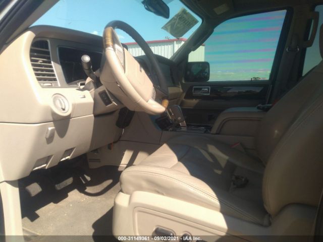 Photo 4 VIN: 5LMJJ2H56AEJ11128 - LINCOLN NAVIGATOR 