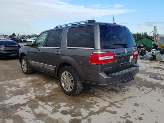 Photo 2 VIN: 5LMJJ2H57BEJ02472 - LINCOLN NAVIGATOR 