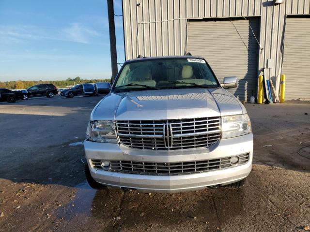 Photo 4 VIN: 5LMJJ2H57BEJ10295 - LINCOLN NAVIGATOR 