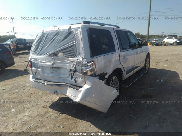 Photo 3 VIN: 5LMJJ2H58BEJ07986 - LINCOLN NAVIGATOR 