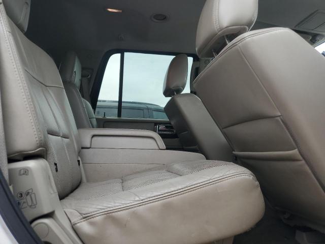 Photo 10 VIN: 5LMJJ2H58BEJ09172 - LINCOLN NAVIGATOR 