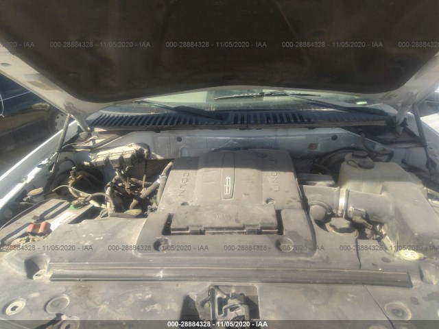 Photo 9 VIN: 5LMJJ2H59BEJ04675 - LINCOLN NAVIGATOR 