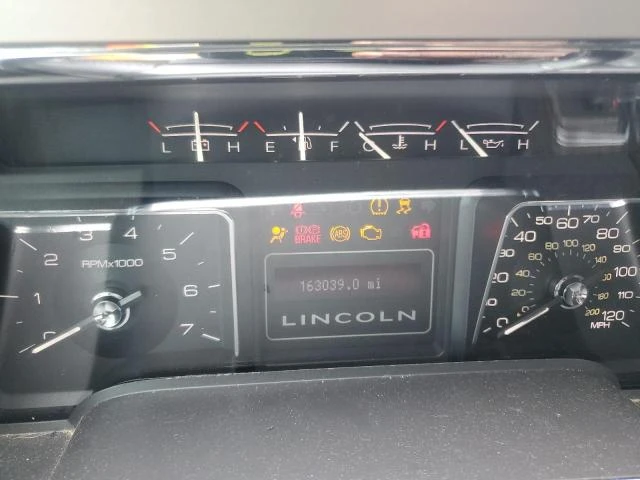 Photo 8 VIN: 5LMJJ2H5XAEJ11374 - LINCOLN NAVIGATOR 