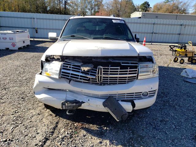 Photo 4 VIN: 5LMJJ2H5XBEJ07083 - LINCOLN NAVIGATOR 