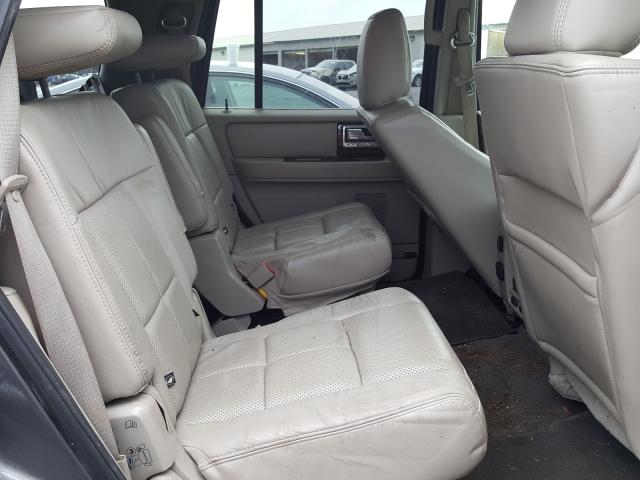 Photo 5 VIN: 5LMJJ2H5XCEL03462 - LINCOLN NAVIGATOR 