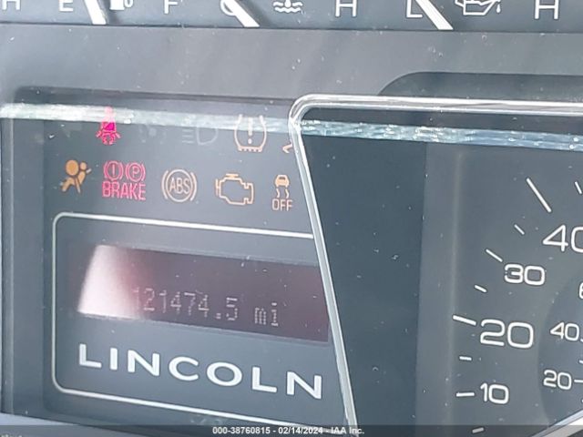 Photo 6 VIN: 5LMJJ2H5XCEL04868 - LINCOLN NAVIGATOR 