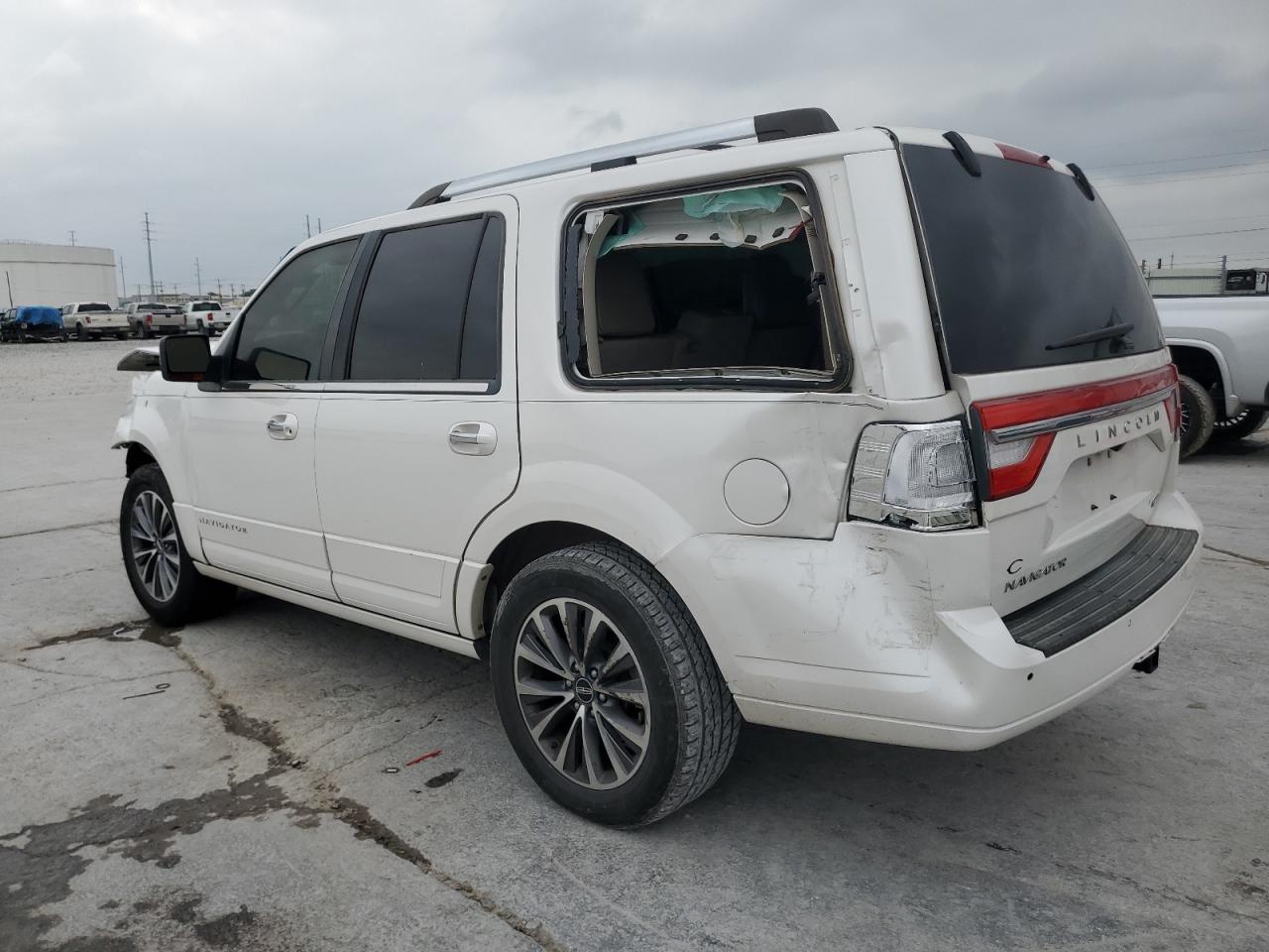 Photo 1 VIN: 5LMJJ2HT0FEJ14919 - LINCOLN NAVIGATOR 