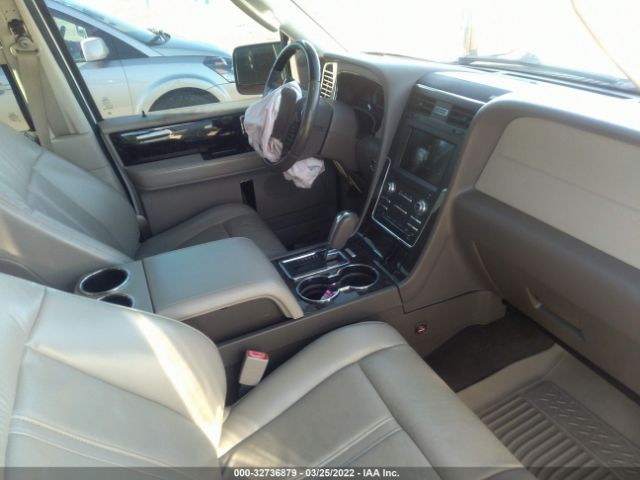 Photo 4 VIN: 5LMJJ2HT5HEL08073 - LINCOLN NAVIGATOR 