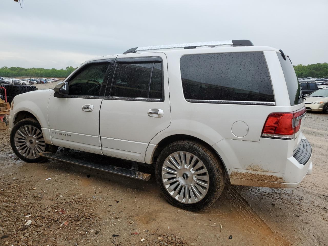 Photo 1 VIN: 5LMJJ2HT8FEJ11654 - LINCOLN NAVIGATOR 