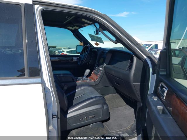 Photo 4 VIN: 5LMJJ2HTXHEL12183 - LINCOLN NAVIGATOR 