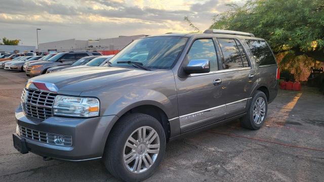 Photo 1 VIN: 5LMJJ2J50AEJ08834 - LINCOLN NAVIGATOR 