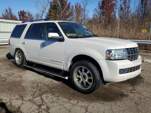 Photo 3 VIN: 5LMJJ2J51AEJ09474 - LINCOLN NAVIGATOR 