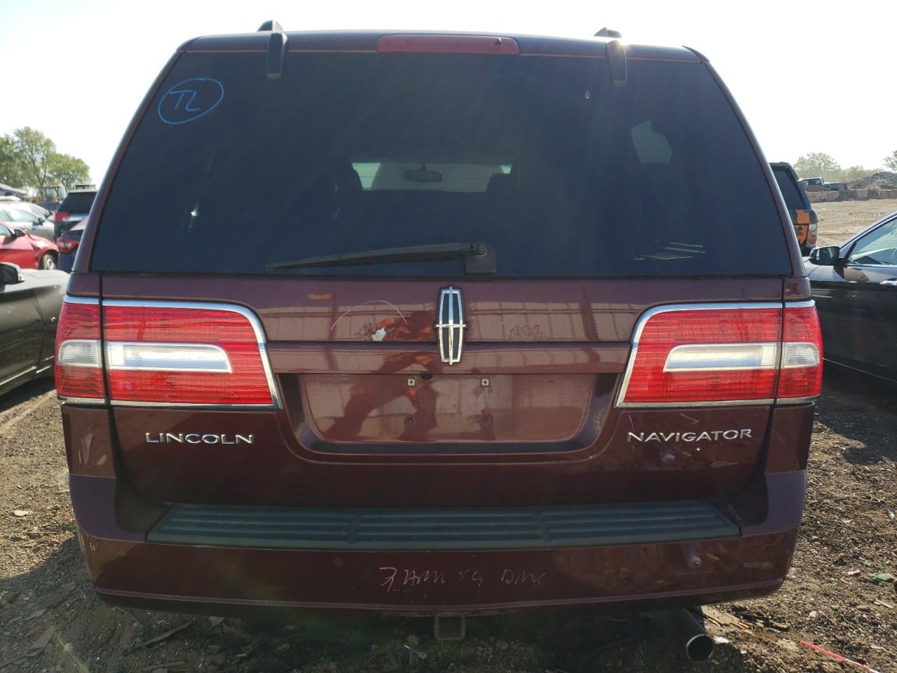 Photo 5 VIN: 5LMJJ2J52AEJ02193 - LINCOLN NAVIGATOR 