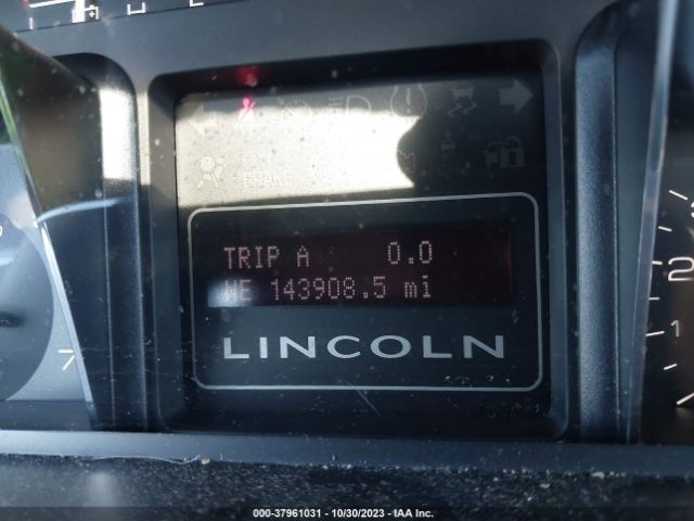 Photo 6 VIN: 5LMJJ2J52CEL07631 - LINCOLN NAVIGATOR 