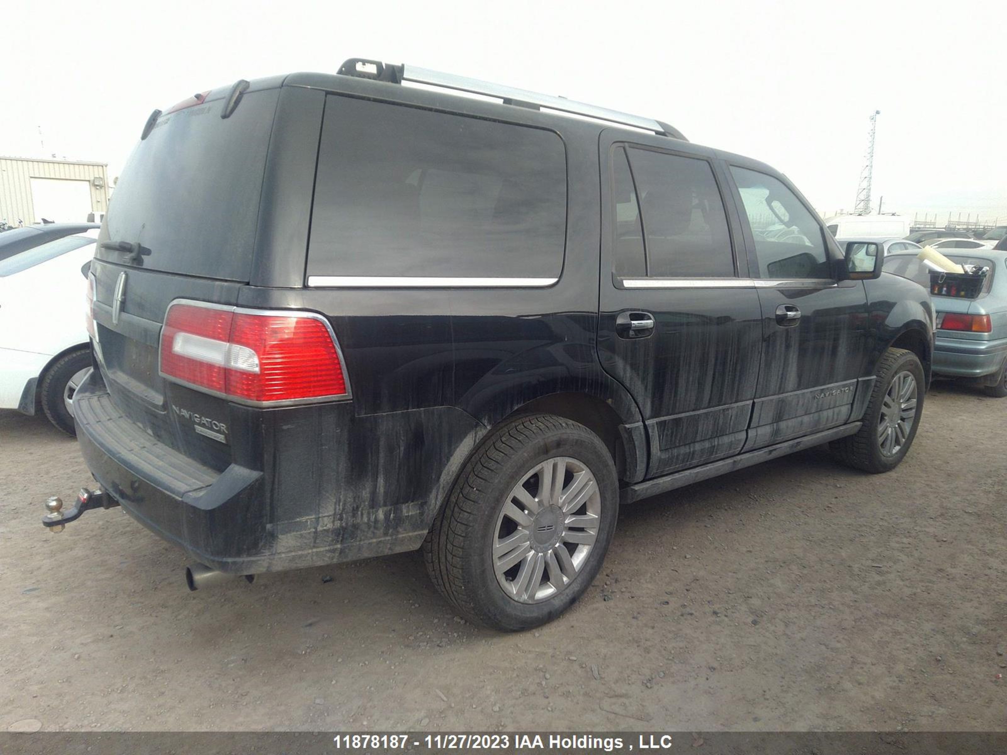 Photo 3 VIN: 5LMJJ2J52DEL05198 - LINCOLN NAVIGATOR 