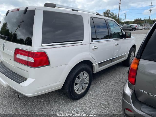 Photo 3 VIN: 5LMJJ2J53AEJ06561 - LINCOLN NAVIGATOR 