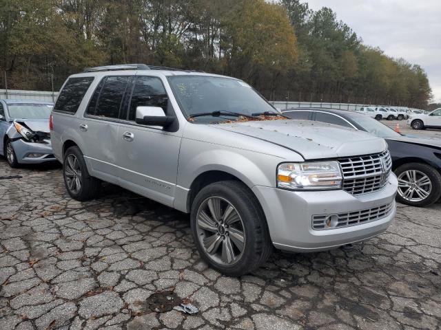 Photo 3 VIN: 5LMJJ2J53BEJ03158 - LINCOLN NAVIGATOR 